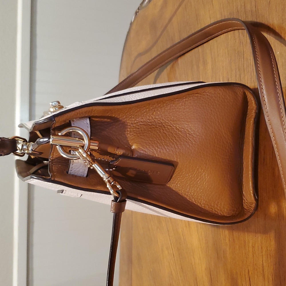 Like NEW Coach Belted Colorblock Lane Carryall Bag - Picture 3 of 13